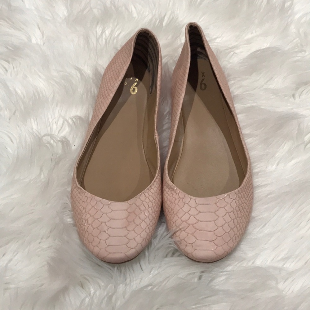 Pink flats
